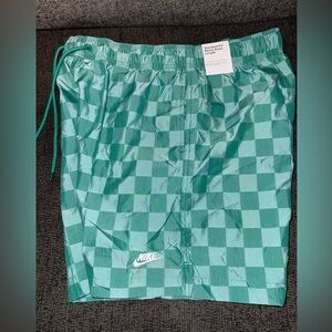 Nike Men’s Green Checkered Shorts